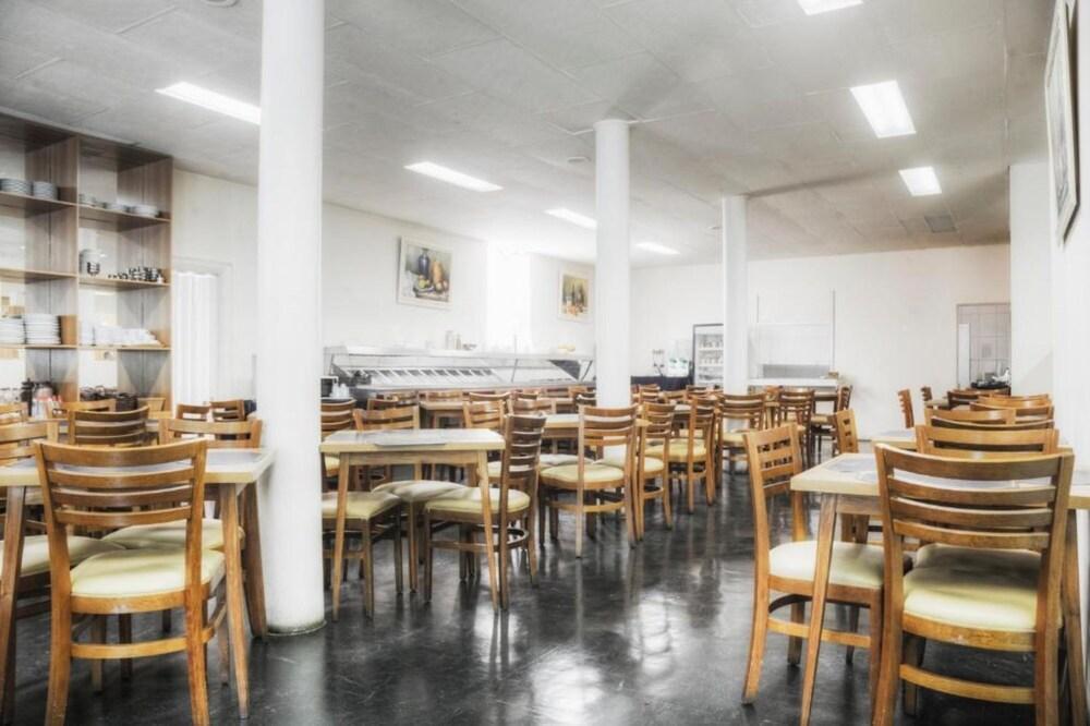 Hotel Dan Inn Pocos De Caldas - A Melhor Localizacao Do Centro By Nacional Inn Bagian luar foto