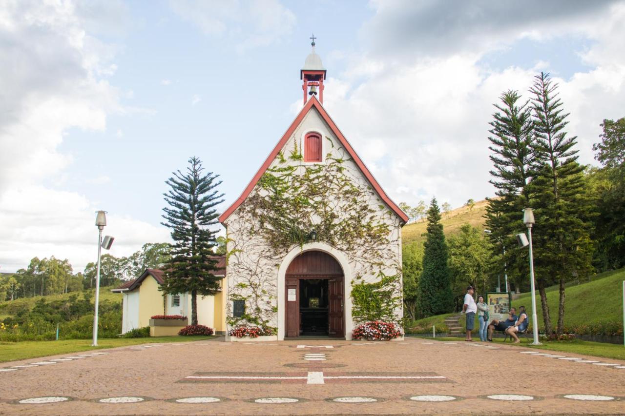 Hotel Dan Inn Pocos De Caldas - A Melhor Localizacao Do Centro By Nacional Inn Bagian luar foto